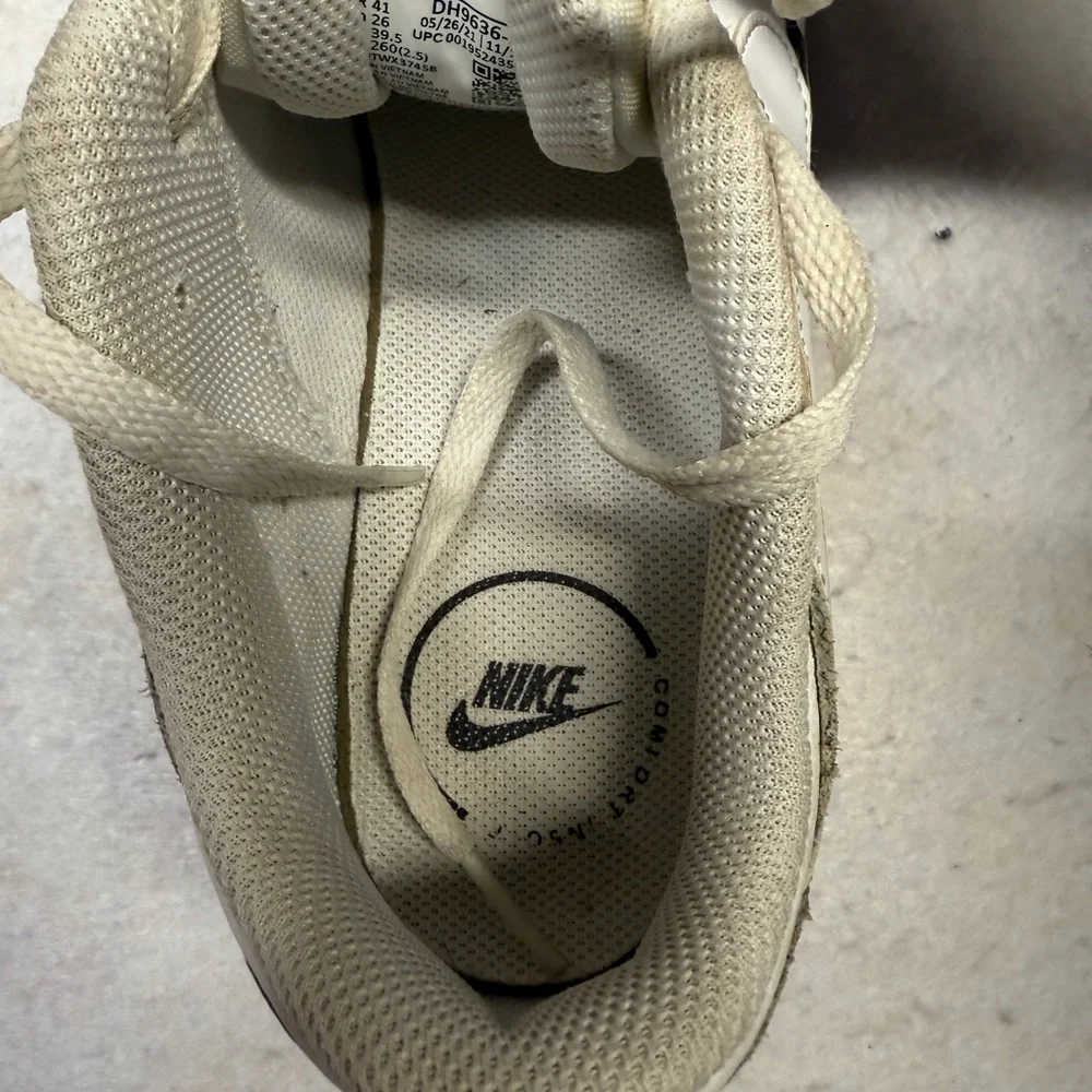 Nike Air Max Leather SC Triple White Men’s Size 8‎